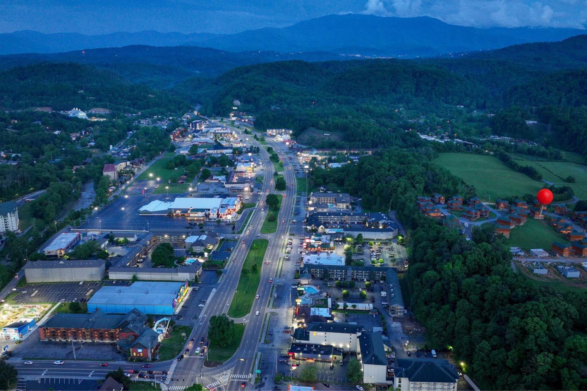 Walk To Parkway - Indoor Pool - Treehouse Loft Ps5 Villa Pigeon Forge Buitenkant foto